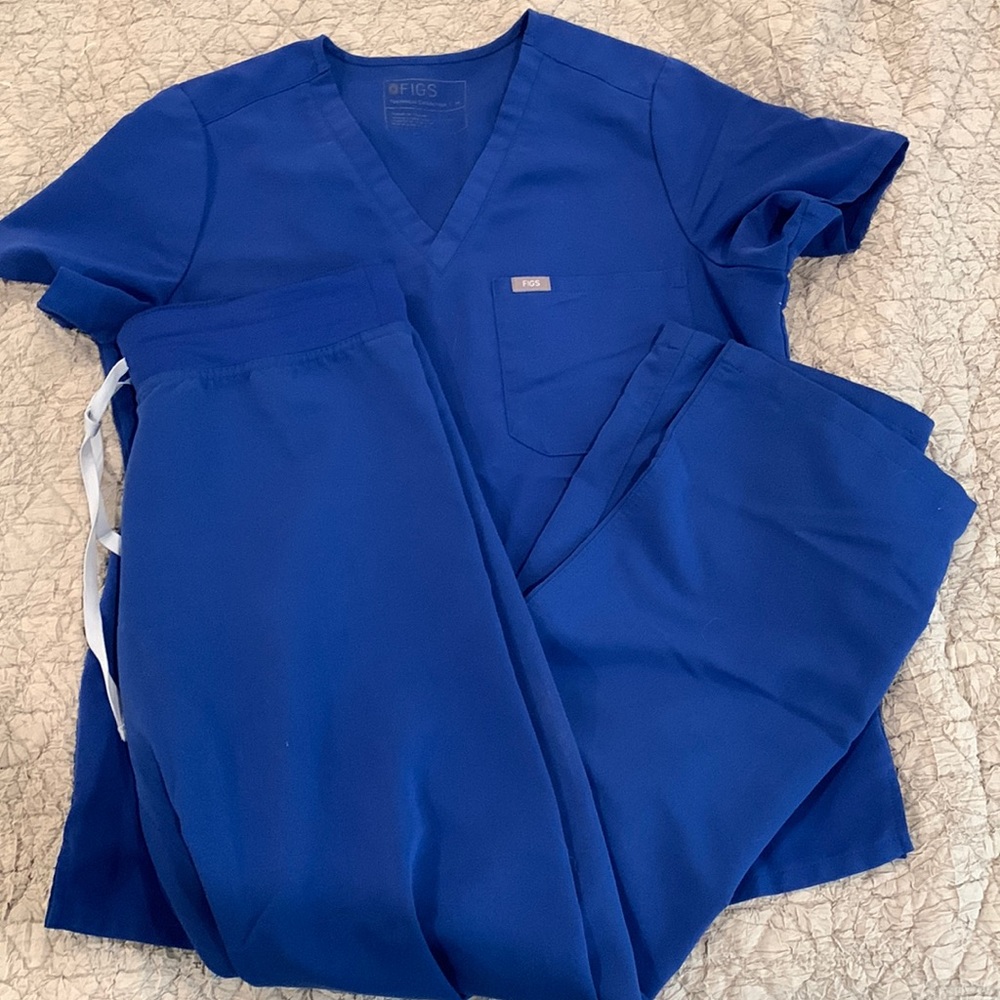 FIGS womens scrubs Royal blue